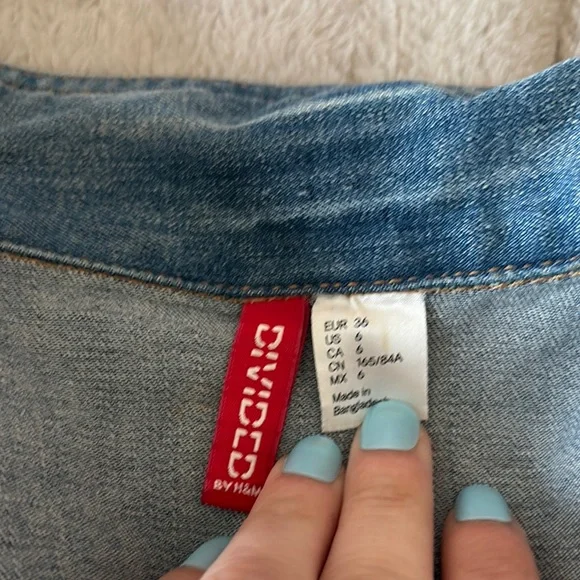 Divided Blue Jean Jacket - Picture 7 of 7